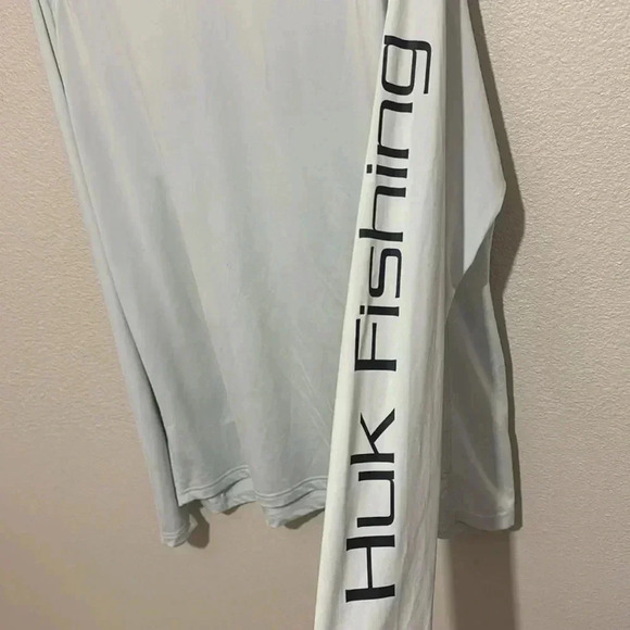 Huk Men’s Texas Redfish Long-Sleeve Performance Shirt - Picture 4 of 5